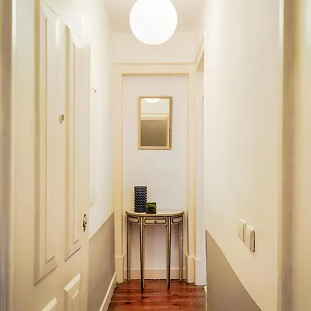 Romantic Gem In Santos