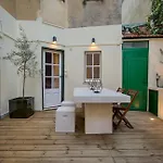 Romantic Gem In Santos *
